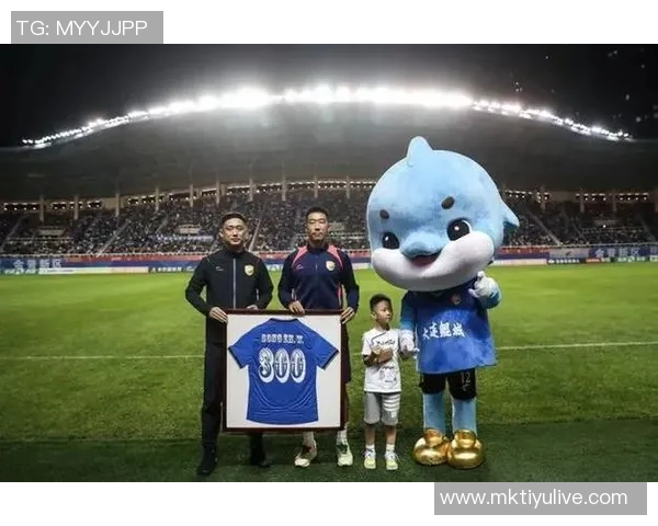 携手并进共创未来大连鲲城贺大连可为升入中乙的美好愿景 携手并进共创未来大连鲲城贺大连可为升入中乙的美好愿景