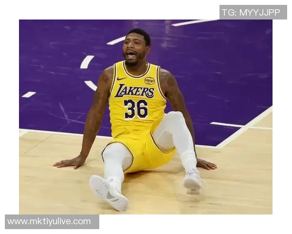 詹姆斯赞扬新援斯玛特艾顿拉拉维亚提升球队硬度与组织能力