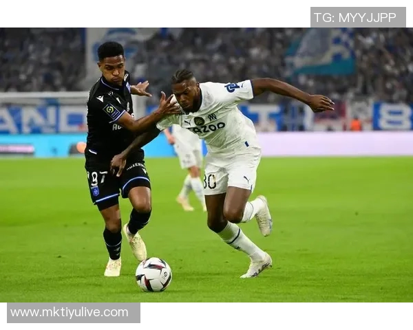 马赛法甲仅落后巴黎两分何以被称为全面危机